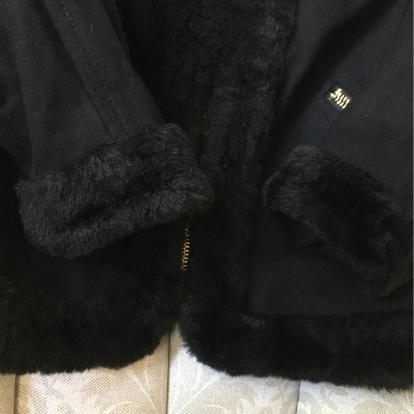 Coat - Picture 6 of 13